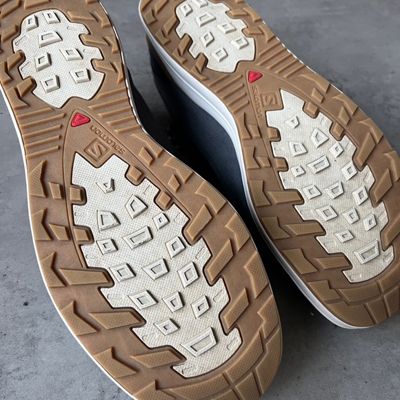 Solomon light hiker/urban shoe - Picture 4 of 9